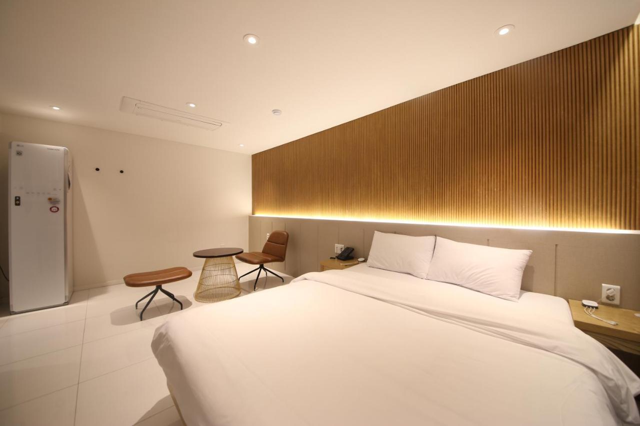Biennale Hotel Gwangju Metropolitan City Екстериор снимка