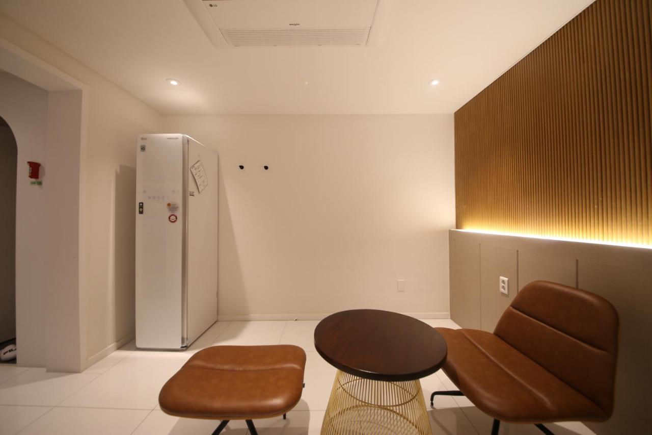 Biennale Hotel Gwangju Metropolitan City Екстериор снимка