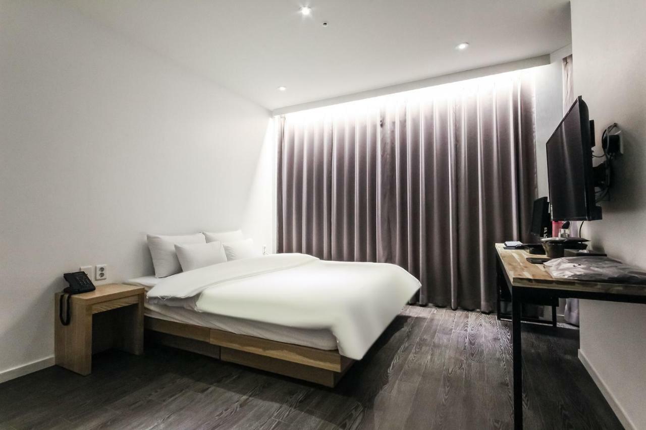 Biennale Hotel Gwangju Metropolitan City Екстериор снимка