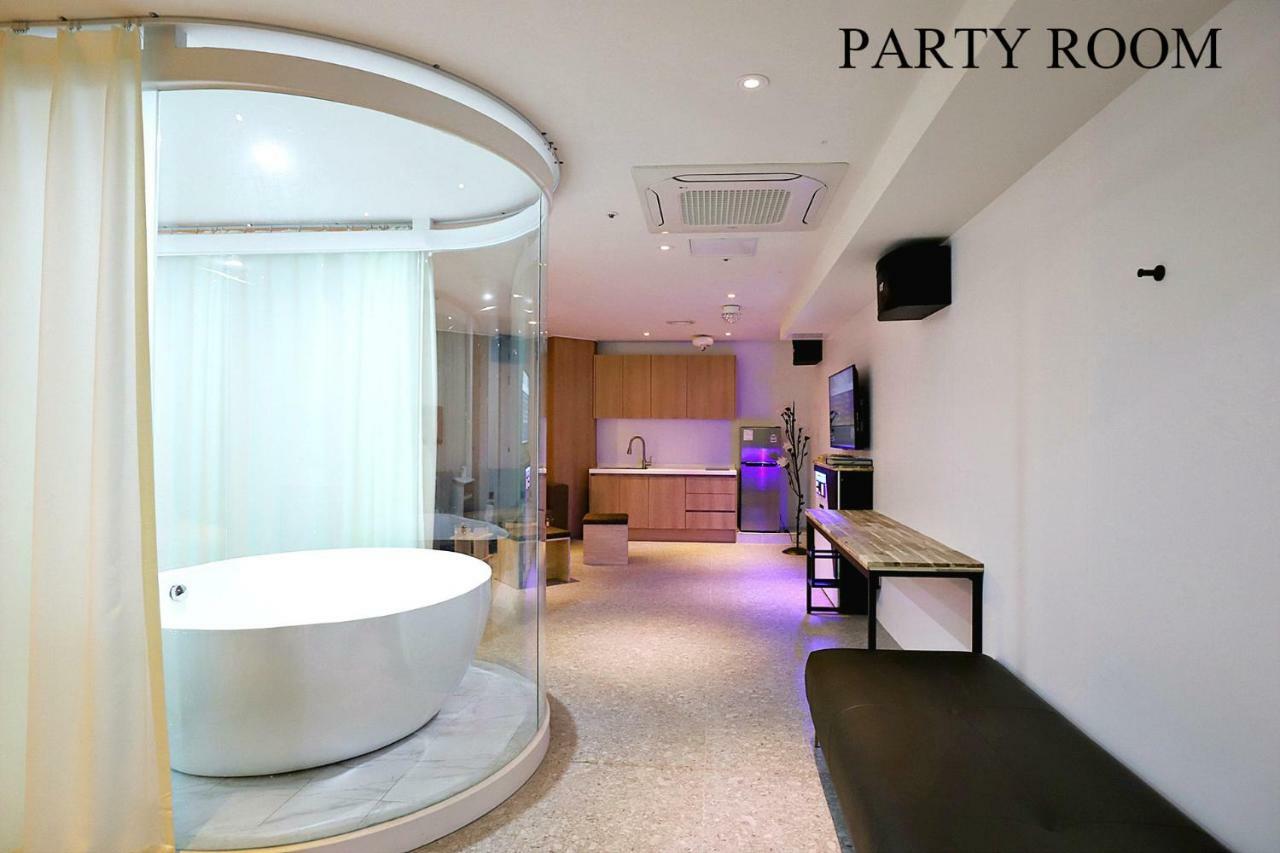 Biennale Hotel Gwangju Metropolitan City Екстериор снимка